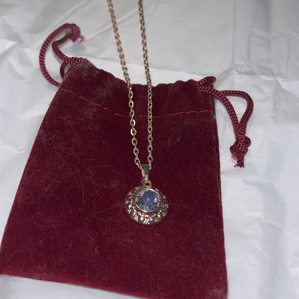 International diamond rose gold necklace